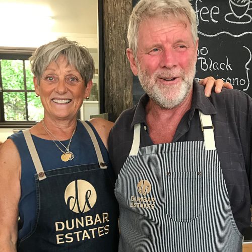 Team_Joanne & Adriane Joanna & Adriane - DUNBAR ESTATES wines - Ngatimoti - Motueka - Nelson & Tasman